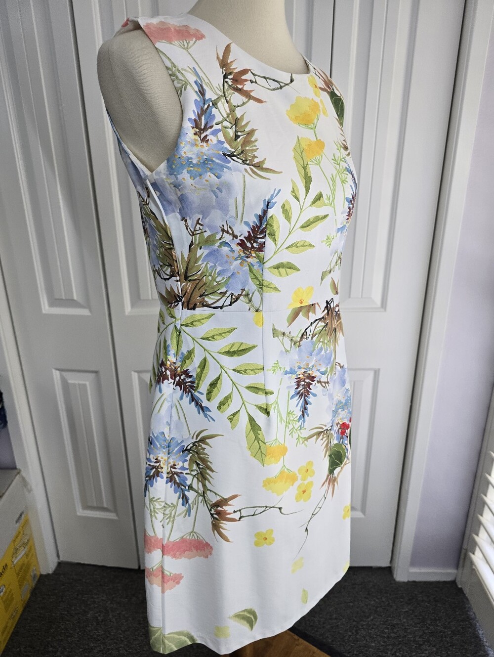 FOND White Floral Botanical Sleeveless A-Line Dress - Picture 4 of 9